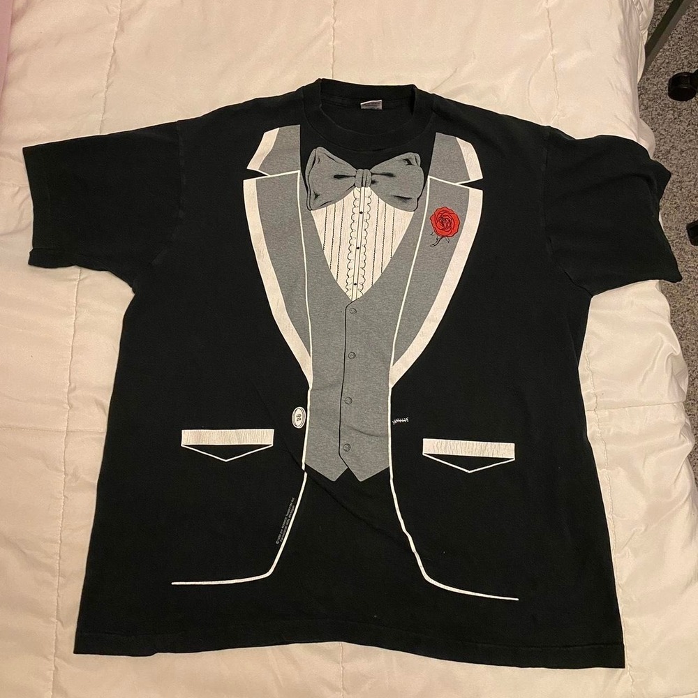 Vintage 1980 tux t-shirt XXL